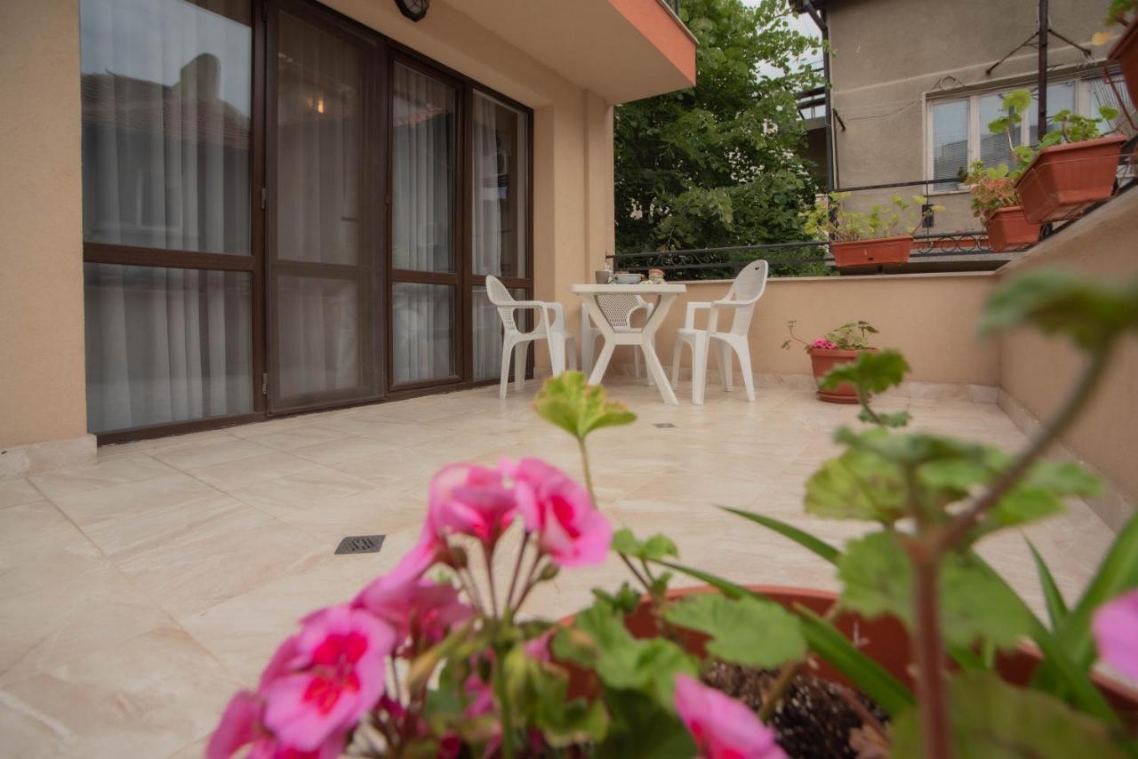Vera By Rv Apartments Varna Exterior foto