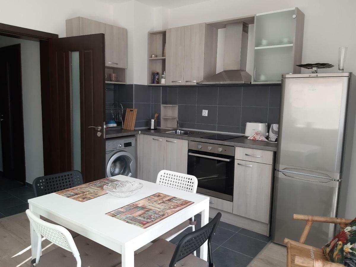 Vera By Rv Apartments Varna Exterior foto